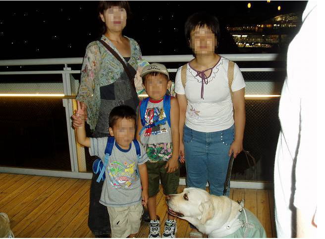 グローバルループの家族の写真